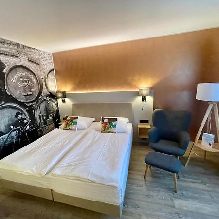 Hotel & Restaurant Bergfried Saalfeld Saale 外观 照片