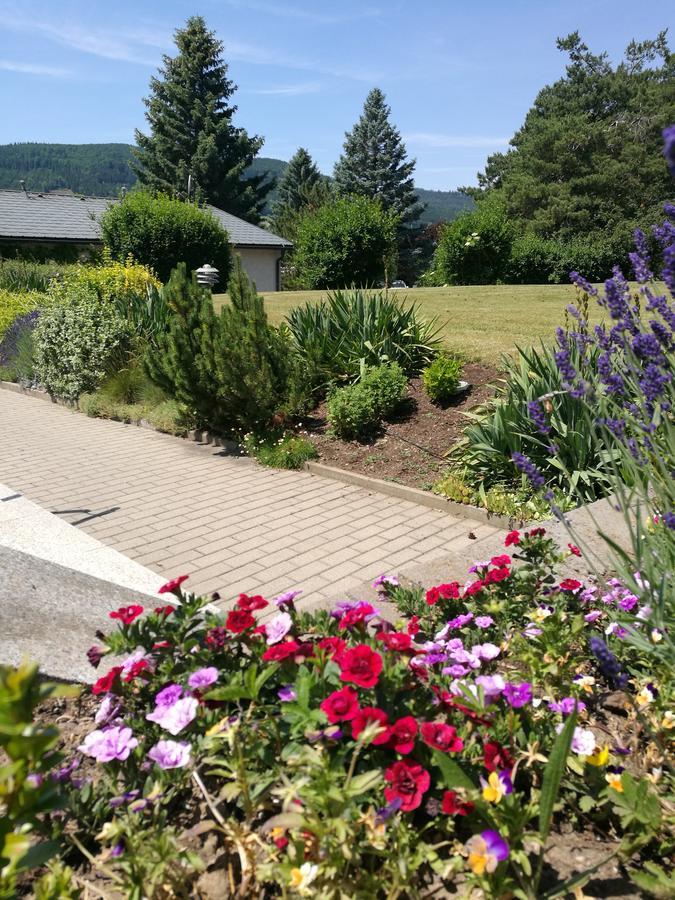 Hotel & Restaurant Bergfried Saalfeld Saale 外观 照片